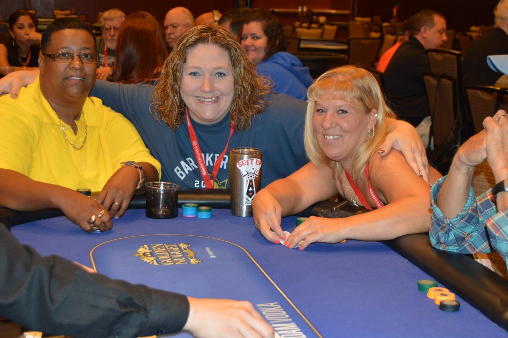Lisa Wesley (left) Debbie Yurga (middle) and Joanna Lily right (Suit It Up Poker League)